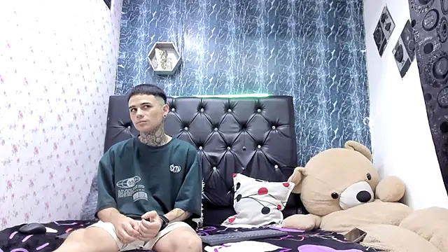 exotic hot couple online show from 02-21-26, 10:33