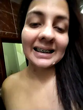 Snapshot of Gabyaria2000 chatting on 02-19-26, 07:21 Gabyaria2000 online show from 02-19-26, 07:21