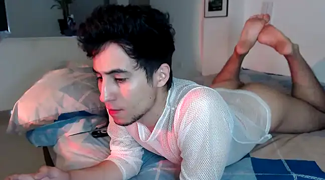 Snapshot of GamerQuinn chatting on 01-23-25, 01:24 GamerQuinn online show from 01-23-25, 01:24