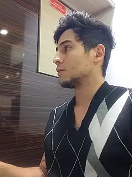 Snapshot of GamerQuinn chatting on 02-23-25, 01:02 GamerQuinn online show from 02-23-25, 01:02