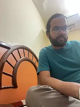 Arsh Loves Luv online show from 12-23-24, 08:00