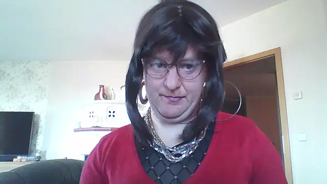 Snapshot of sexynadinets89 chatting on 03-13-26, 10:44 sexynadinets89 online show from 03-13-26, 10:44