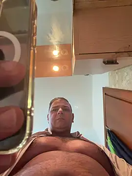 SecretlyDD online show from 12-21-25, 01:40