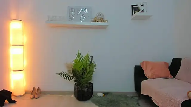 Snapshot of Julya_Anna chatting on 01-27-25, 04:30 Julya Anna online show from 01-27-25, 04:30