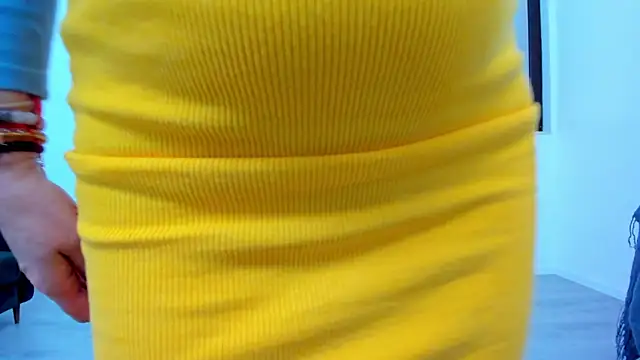 Snapshot of Julya_Anna chatting on 03-15-25, 07:20 Julya Anna online show from 03-15-25, 07:20