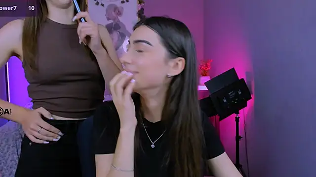 berry alma online show from 10-08-25, 01:09