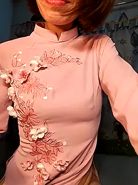 Lucy limon online show from 03-05-25, 10:44