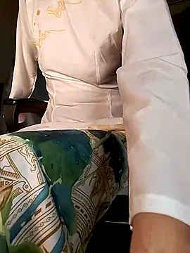 Lucy limon online show from 02-02-26, 04:27