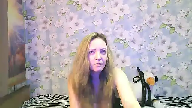 KattyLuuu online show from 09-12-25, 08:53