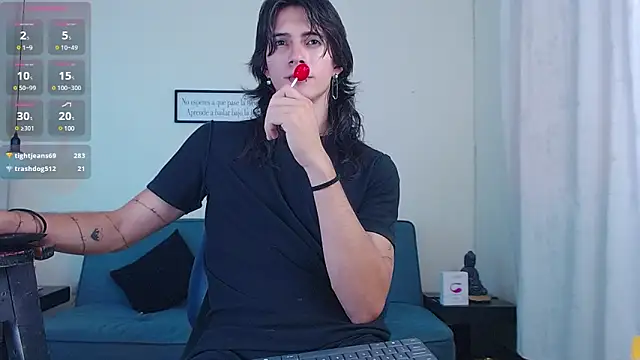 Snapshot of andreey50 chatting on 03-10-25, 10:45 andreey50 online show from 03-10-25, 10:45