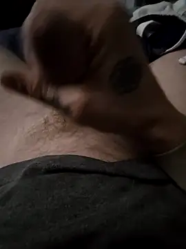 Snapshot of deanbean22 chatting on 11-12-25, 12:44 deanbean22 online show from 11-12-25, 12:44