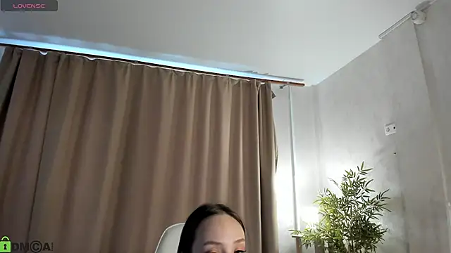 Snapshot of Cheryl__Brown chatting on 05-13-26, 01:03 Cheryl Brown online show from 05-13-26, 01:03