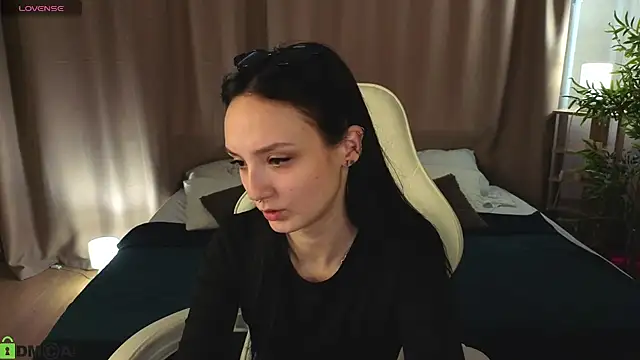 Snapshot of Cheryl__Brown chatting on 05-19-26, 01:11 Cheryl Brown online show from 05-19-26, 01:11