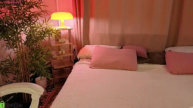 Snapshot of Cheryl__Brown chatting on 07-18-26, 01:10 Cheryl Brown online show from 07-18-26, 01:10