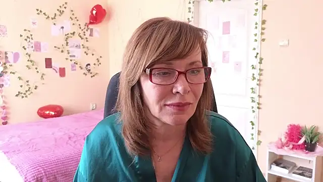 Miss Moren online show from 03-27-26, 07:47
