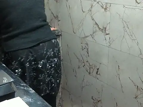 Housewife12 online show from 01-10-26, 08:16