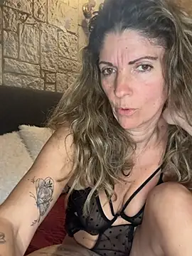 sansan2411 online show from 04-01-26, 08:39