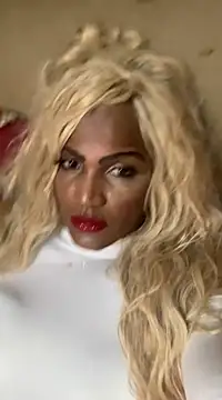 Snapshot of The-Beyonce chatting on 01-01-25, 08:04 The-Beyonce online show from 01-01-25, 08:04