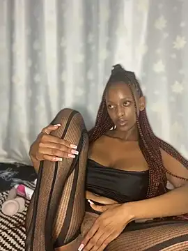 Snapshot of teddy04 chatting on 03-06-25, 01:37 teddy04 online show from 03-06-25, 01:37