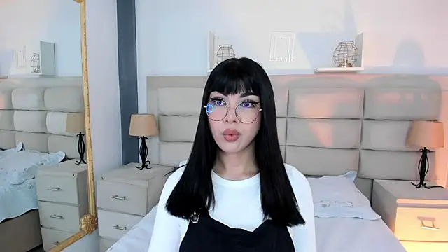 RoseCassie online show from 03-05-25, 12:44