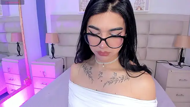 RoseCassie online show from 10-03-25, 01:30