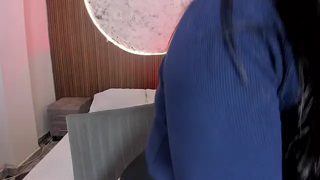 RoseCassie online show from 03-05-26, 01:40