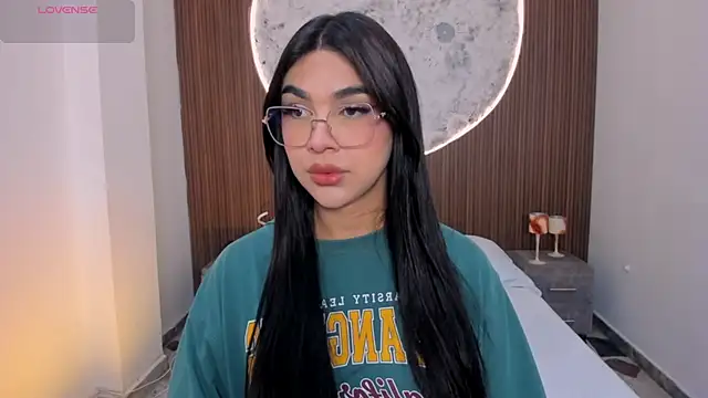 RoseCassie online show from 04-07-26, 01:33