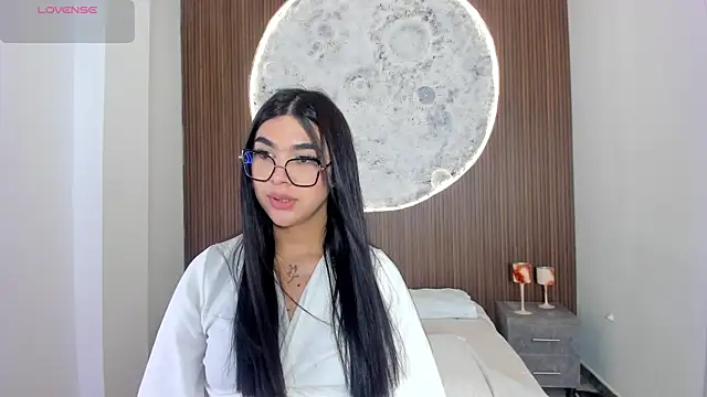 Snapshot of RoseCassie chatting on 04-18-26, 07:07 RoseCassie online show from 04-18-26, 07:07