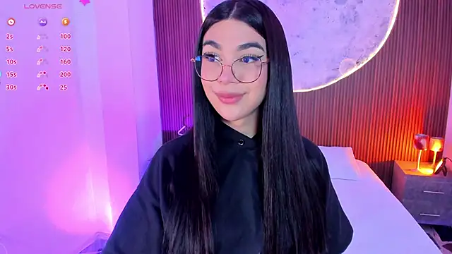 Snapshot of RoseCassie chatting on 05-24-26, 01:27 RoseCassie online show from 05-24-26, 01:27