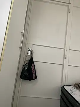 Snapshot of beverlyxxxx chatting on 03-19-25, 04:57 beverlyxxxx online show from 03-19-25, 04:57