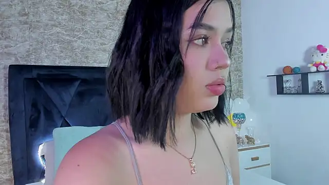 Lily Woodz online show from 11-12-25, 07:13