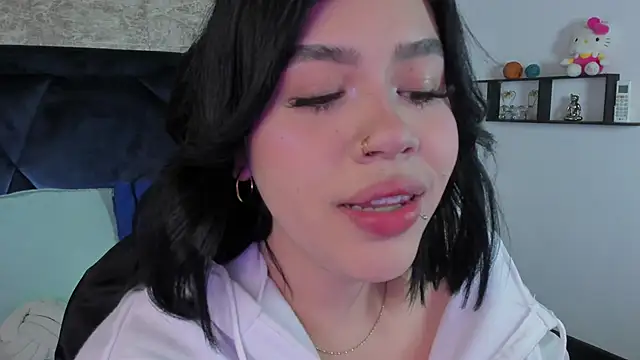 Lily Woodz online show from 12-02-25, 07:20