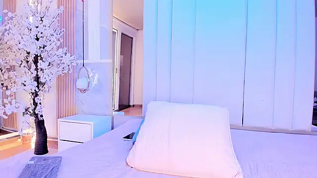 salomebenz online show from 04-16-26, 09:39