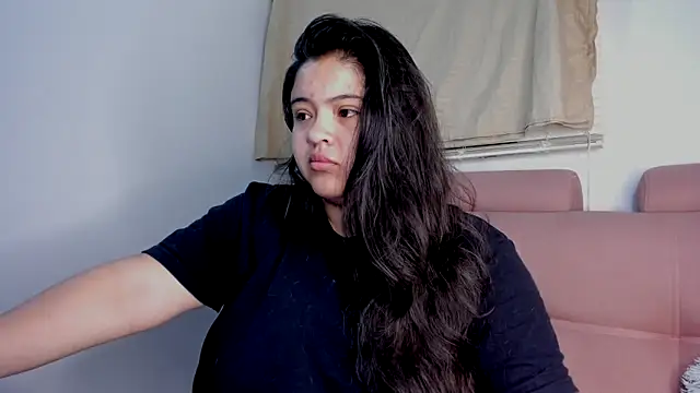 lizzie c online show from 10-27-25, 08:18