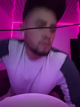 Snapshot of miia-liiam chatting on 01-16-25, 05:32 miia-liiam online show from 01-16-25, 05:32