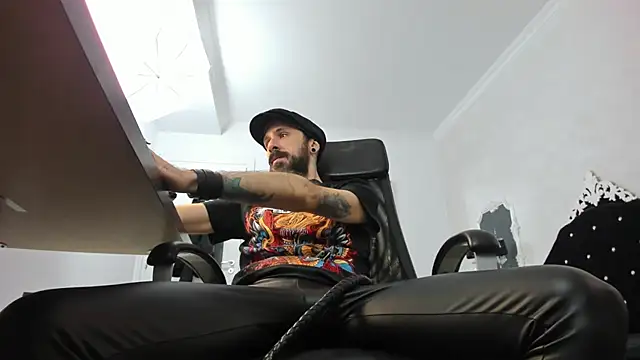 AxelColton online show from 01-03-25, 06:44