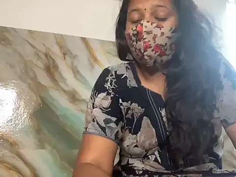 Tamil Sanjana  online show from 10-11-25, 06:23