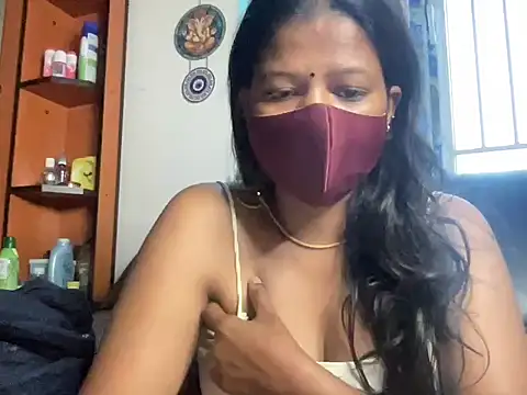 Snapshot of Tamil_Sanjana_ chatting on 05-23-26, 01:00 Tamil Sanjana online show from 05-23-26, 01:00
