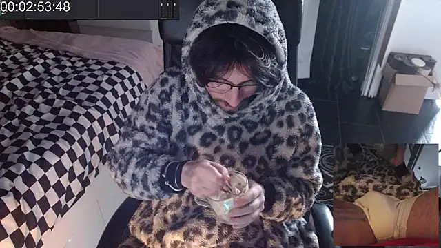 Chuck-FR online show from 04-17-26, 08:06