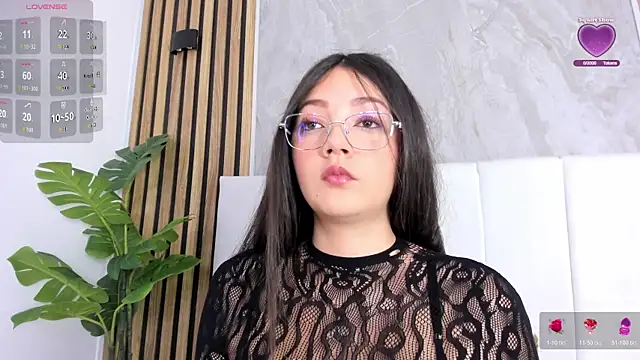Snapshot of Samantha_Good chatting on 07-10-26, 11:57 Samantha Good online show from 07-10-26, 11:57