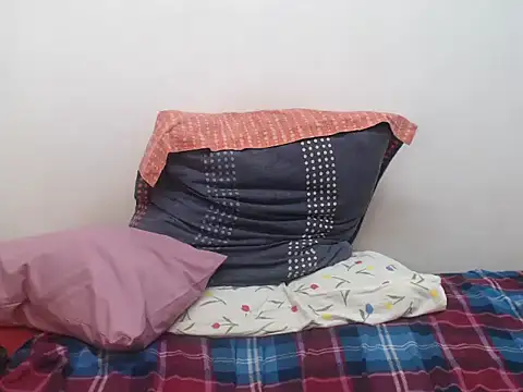 DarkCreamx online show from 12-20-24, 02:27