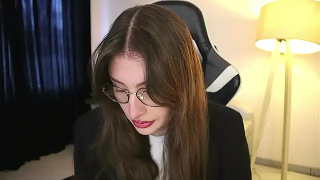 Daisha Riley online show from 11-12-25, 02:39