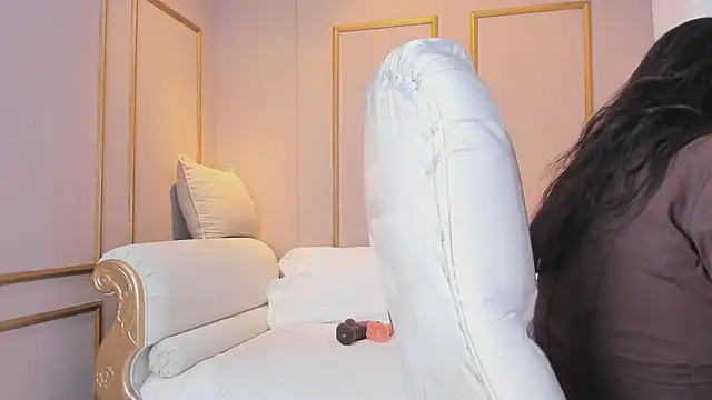 PerlaPreciosa online show from 02-26-26, 04:11