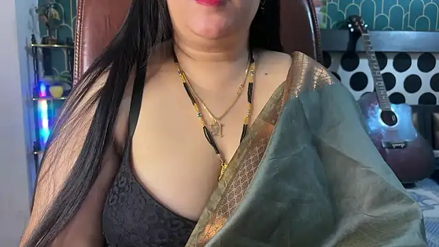 Snapshot of FlatVincy4 chatting on 02-20-26, 06:26 FlatVincy4 online show from 02-20-26, 06:26