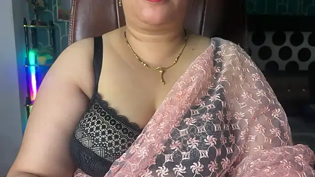 Snapshot of FlatVincy4 chatting on 02-23-26, 03:31 FlatVincy4 online show from 02-23-26, 03:31