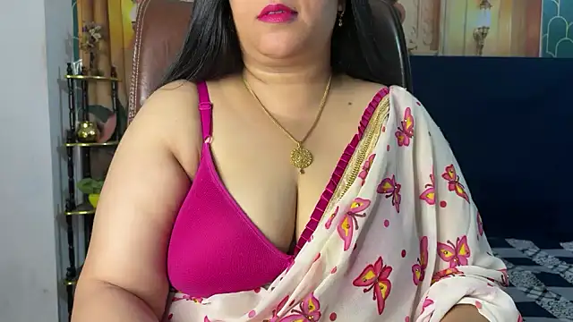 Snapshot of FlatVincy4 chatting on 04-23-26, 04:24 FlatVincy4 online show from 04-23-26, 04:24