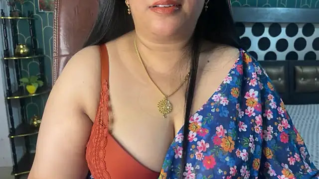 Snapshot of FlatVincy4 chatting on 05-16-26, 07:27 FlatVincy4 online show from 05-16-26, 07:27