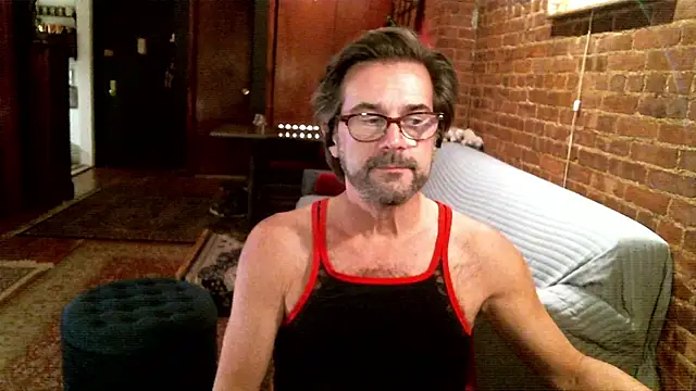 Johnny Bottoms online show from 12-14-25, 11:09