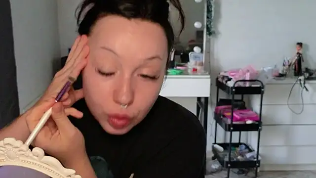 Snapshot of MoranaMissGod chatting on 07-16-26, 01:06 MoranaMissGod online show from 07-16-26, 01:06