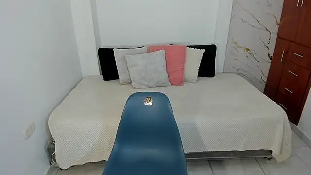 Snapshot of martina_roldam chatting on 07-18-26, 03:44 martina roldam online show from 07-18-26, 03:44